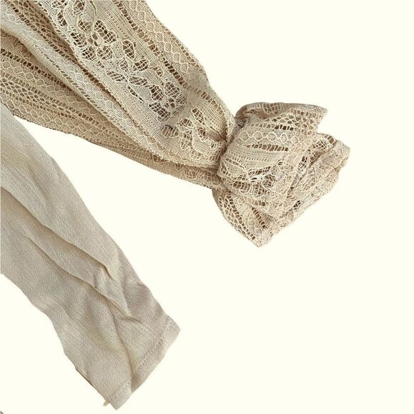 Francesca’s Peplum Lace Top Beige Sz XXS NWT - Picture 6 of 7